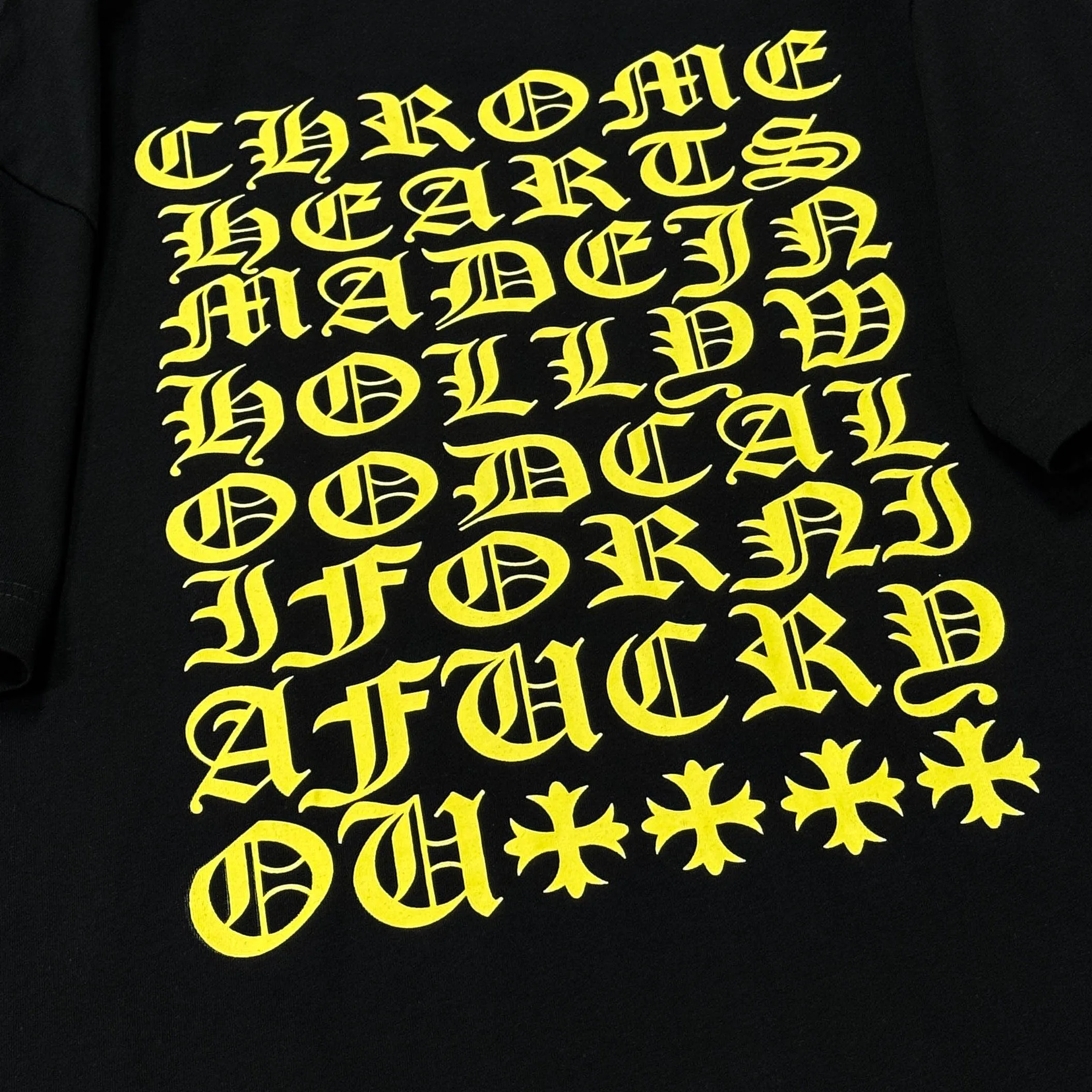 P170 Chrome Hearts Chrome Hearts 25 high-end versions. The fabric is made of 300 grams of high-density pure cotton. It does not deform or shrink. It has three labels. It is the same style for men and women. Technology: Digital printing. Color: White. Black. SIZE: S-XL.